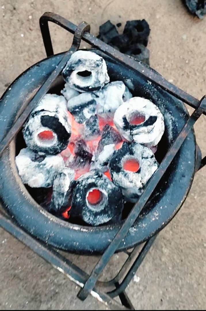 rice charcoal in use